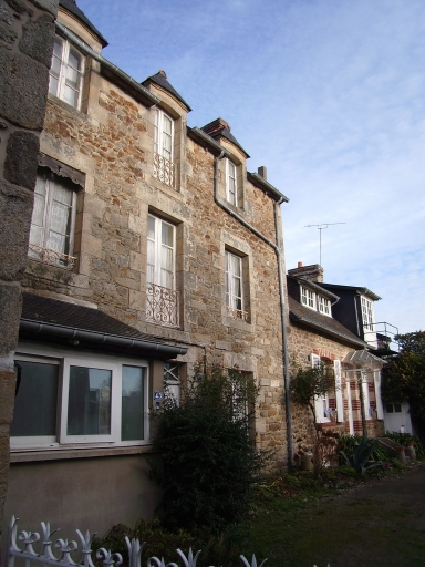 Maisons, alignement de deux logis, 43, 43 bis rue Grande Rue (Saint-Jacut-de-la-Mer)