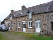 Alignement de deux maisons, la Ville Joie (Le Tronchet)