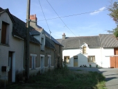 Alignement de maisons, Rangoulas (La Chapelle-de-Brain)
