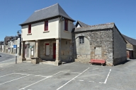 Les maisons à porches de la commune de Livré-sur-Changeon