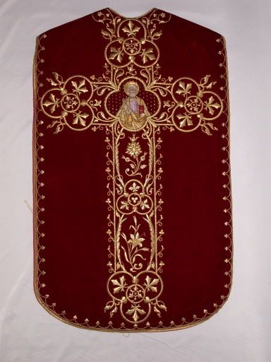 Ornement rouge 1 : chape, chasuble, bourse de corporal, étole, étole pastorale