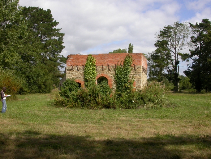 Maison, Ster (Locoal-Mendon)