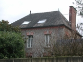 Maison, 6 rue de la Poste (Sens-de-Bretagne)