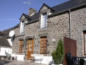 Alignement de deux maisons, la Moignerie (Plerguer)