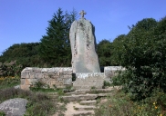 Les églises, chapelles, croix de cimetière, croix de chemin et monuments aux morts sur la commune de Pleumeur-Bodou