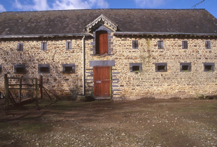 Etable actuellement maison, faubourg de Vitré (La Guerche-de-Bretagne)