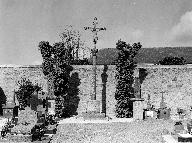 Croix de cimetière, dans le cimetière non étudié (Plougar)