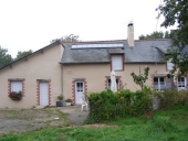 Alignement de maisons, Bouyère (Saint-Erblon)