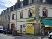 Maison, 3, 5 place Jean XXIII ; 25 rue Richemont (Vannes)