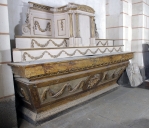 Ensemble 1 du maître-autel : autel, tabernacle, retable, 2 gradins d'autel