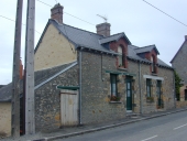 Alignement de deux logis, 1 rue du Sacré Coeur (Moutiers)