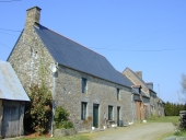 Alignement de deux fermes, Launay Foucré (Cuguen)