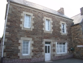 Maison, rue des Écoles (Lézardrieux)