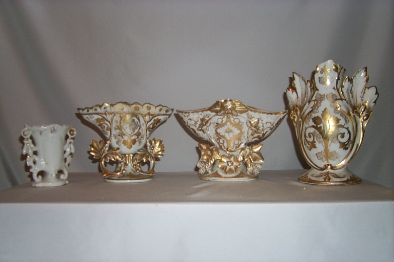 Ensemble de 4 vases d'autel