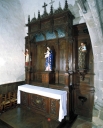 Ensemble de l'autel secondaire sud : autel, gradin, tabernacle, retable, 2 degrés