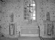 Autel, retable, tabernacle, gradins d'autel (2), (maître-autel, autel tombeau, retable architecturé), chapelle de la Madeleine (Cléguérec)
