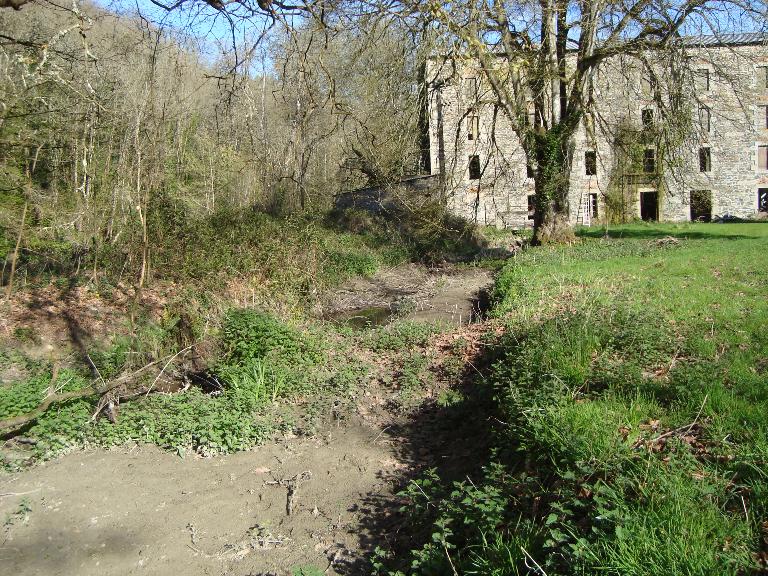 Moulin à blé, puis minoterie, puis cartonnerie Huet, Kerglas (Saint-Clet)