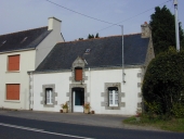 Maison, le Salut (Pluméliau fusionnée en Pluméliau-Bieuzy en 2019)
