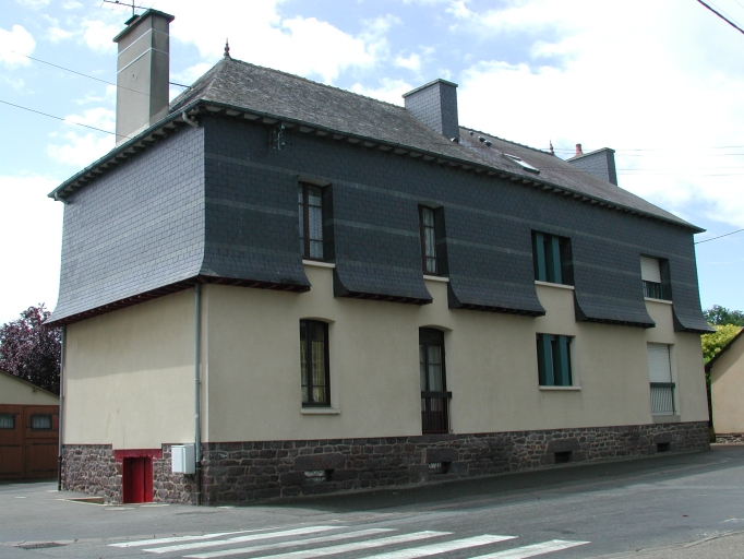 Maison, 7-9 rue du Commerce (La Chapelle-Thouarault)