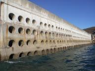 La digue Jarlan, port-abri du Stiff (Ouessant)