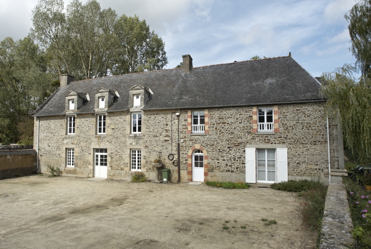 Presbytère, le Vieux-Bourg (Saint-Judoce)