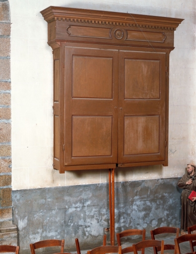 Armoire à bannières