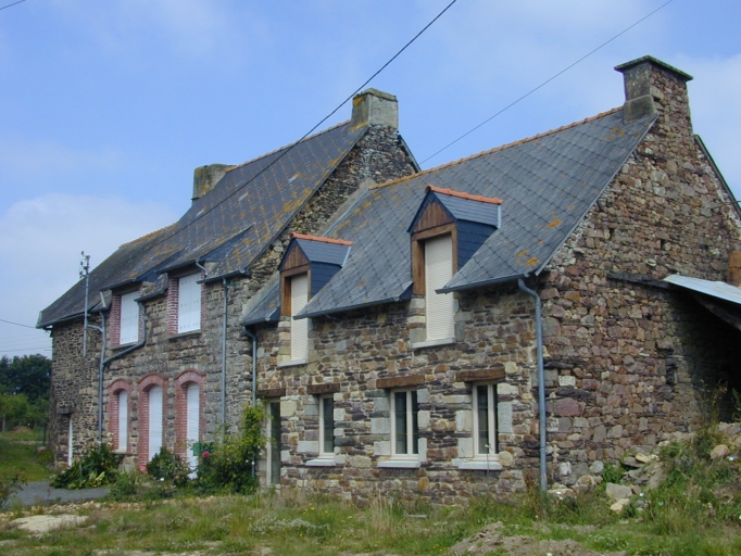 Alignement de logis, le Bas Pennée (Maxent)
