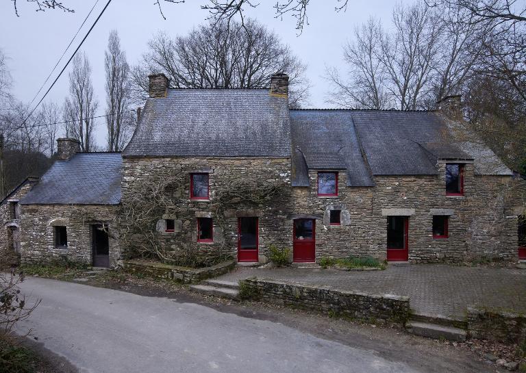 Écart dit village, le Beauchat (Saint-Gravé)