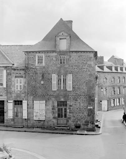 Maison, 11 rue de la Filanderie ; 2 rue Porte Bertault (Bécherel)