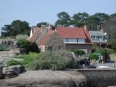 Maison et ancienne capitainerie du port de Ploumanac'h dite Ty Ruz (Perros-Guirec)