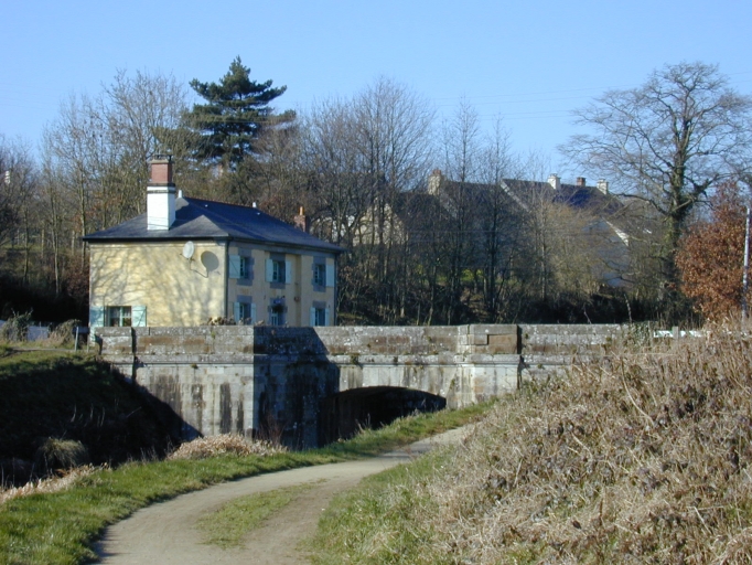 Pont, l'Ille (Montreuil-sur-Ille)