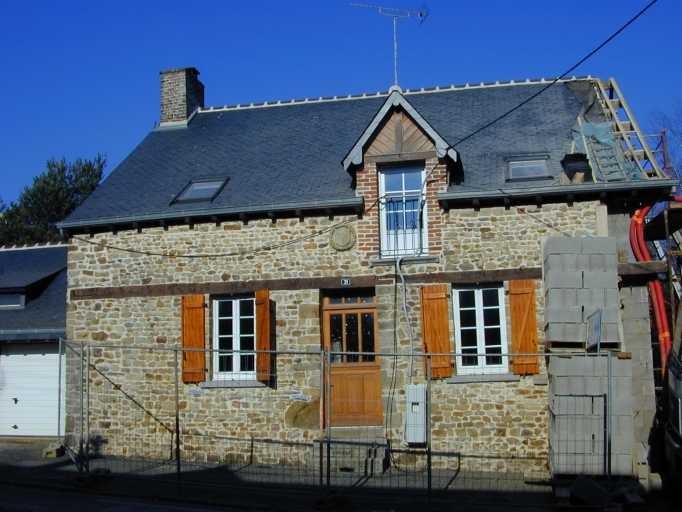 Maison de chapelain (?), Carcraon (Domalain)