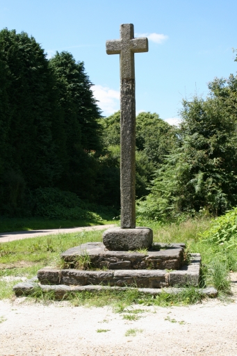 Croix monumentale, Litiez (La Feuillée)