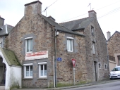 Maison, 18 rue Carrée ; 1 rue Saint Esnery (Châteauneuf-d'Ille-et-Vilaine)