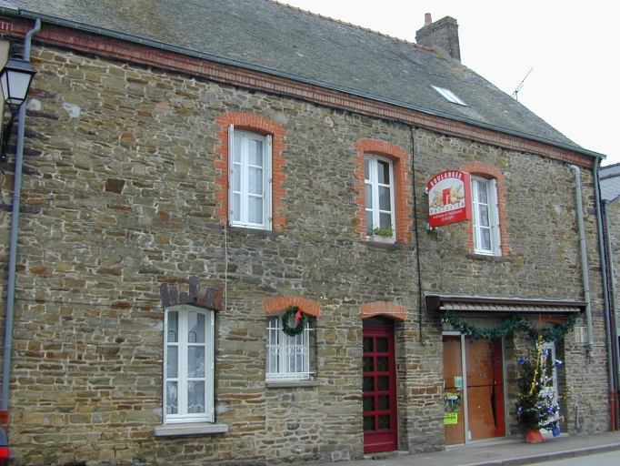 3ème maison, route départementale de la Bouëxière à Villepot (Eancé)