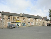 Maison à boutique, 7 rue de la Mairie (Saint-Médard-sur-Ille)