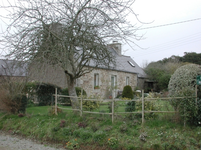 Ancienne ferme, actuellement maison, Guern-ar-Leïn (Tréduder)