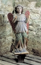 Statue d'angelot, place Ernest Lemoine (Bieuzy fusionnée en Pluméliau-Bieuzy en 2019)