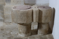 Fonts baptismaux, Place Ernest Lemoine (Bieuzy fusionnée en Pluméliau-Bieuzy en 2019)