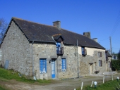 Alignement de trois logis, le Tenoux (Cuguen)