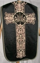 Ornement noir 2 : chasuble, bourse de corporal, étole, manipule, voile de calice