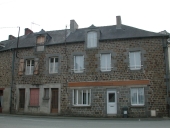 Maison à boutique, 22-24 rue Nationale (Tinténiac)