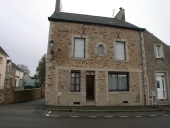 Maison, 15 rue de Saint-Poix (Le Pertre)