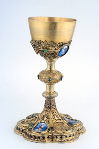 Calice et patène 3 dans leur boîte