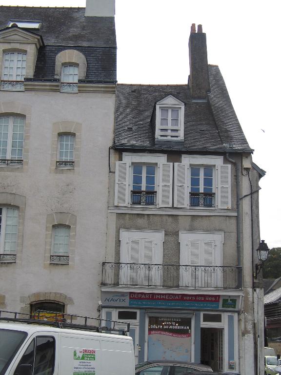 Maison, 6 place des Lices (Vannes)