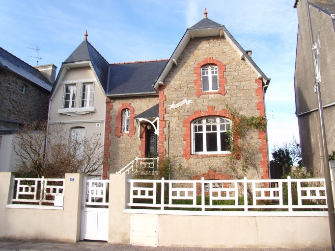 Maison dite Ker Korrigan, 10 rue Grande Rue (Saint-Jacut-de-la-Mer)