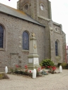 Monument aux morts, enclos Jean Moulin (Le Minihic-sur-Rance)