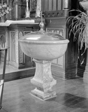 Fonts baptismaux, église paroissiale Saint-Martin (Erbrée)