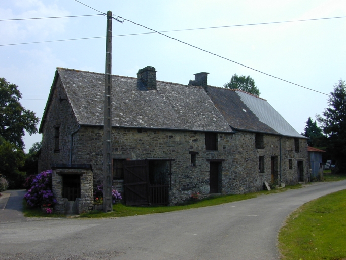 Alignement de maisons, la Havardière (La Bouëxière)