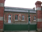 École, rue Guillou de Mezillis (Etables-sur-Mer fusionnée en Binic-Etables-sur-Mer en 2016)